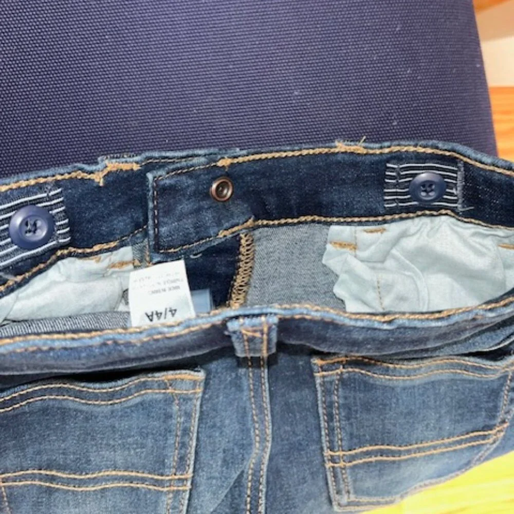 OSHKOSH B’GOSH | Boys Jeans Size 4 Kid Adjustable waist-NEW